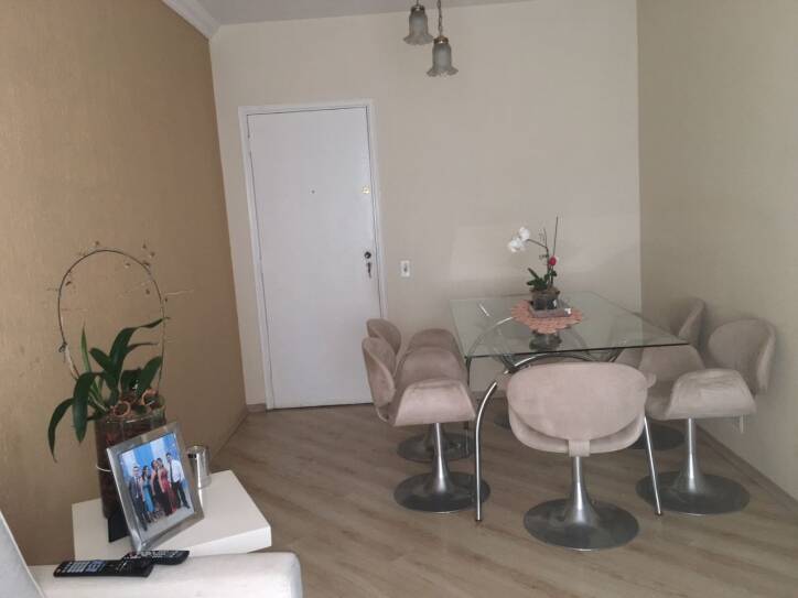 Apartamento à venda com 2 quartos, 72m² - Foto 4